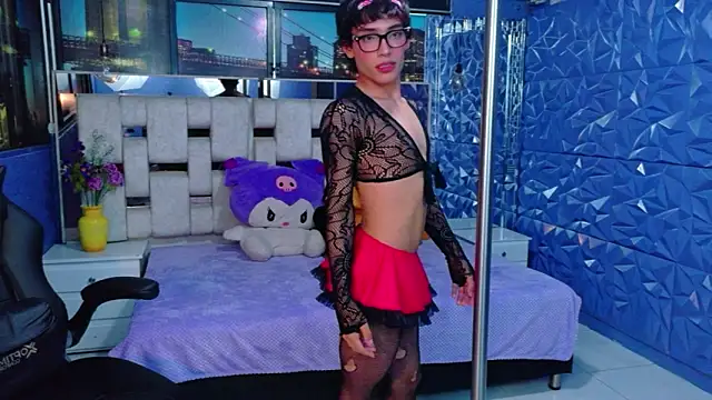 IsaacNovaa online show from 5, 5, 2026