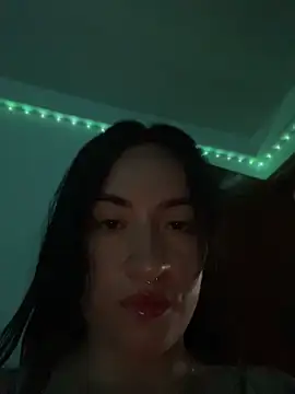 Snapshot of kimberly_peter chatting on 27, 4, 2026 kimberly peter online show from 27, 4, 2026