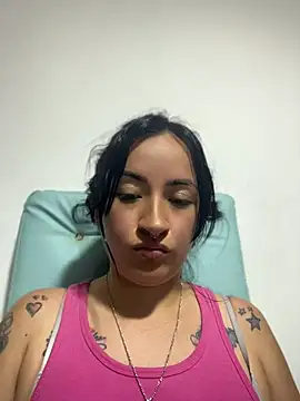 Snapshot of kimberly_peter chatting on 5, 5, 2026 kimberly peter online show from 5, 5, 2026