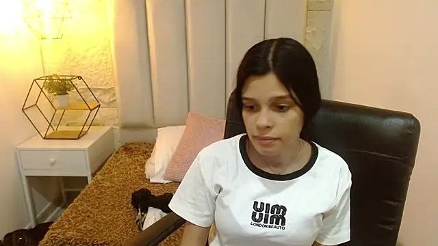 Snapshot of mia_velvetk chatting on 9, 4, 2026 mia velvetk online show from 9, 4, 2026