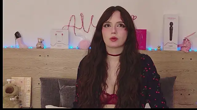 Sweet Alice S online show from 17, 5, 2026