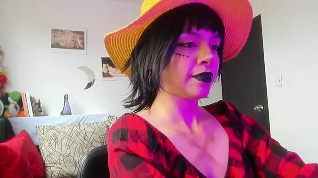 Snapshot of Nyxara- chatting on 19, 7, 2026 Nyxara- online show from 19, 7, 2026