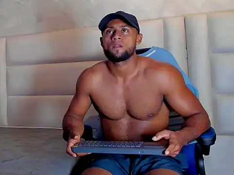 Dark lennox online show from 25, 3, 2026