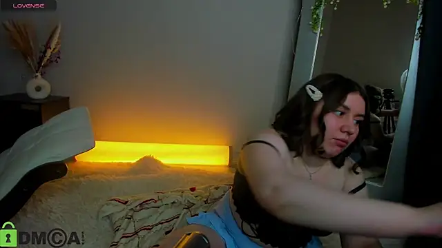 Maya Raay online show from 30, 4, 2026