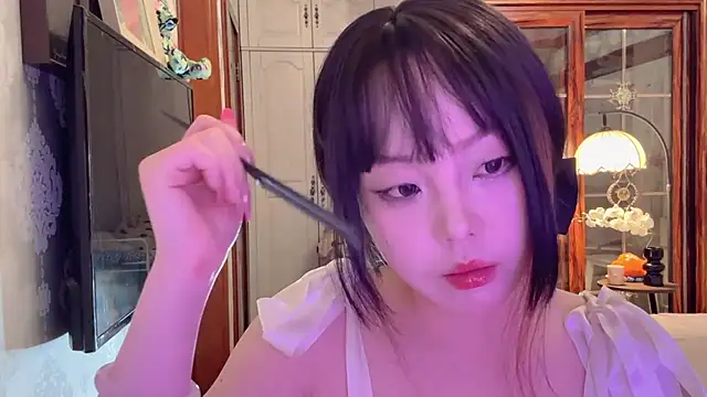 thelittlexx online show from 9, 5, 2026