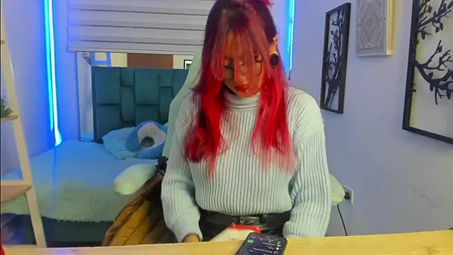 Snapshot of Sara_Red_X chatting on 30, 6, 2026 Sara Red X online show from 30, 6, 2026
