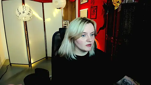 KathyBriggs online show from 13, 5, 2026