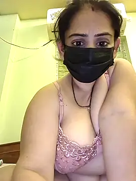 Snapshot of sonalidey5564 chatting on 28, 4, 2026 sonalidey5564 online show from 28, 4, 2026