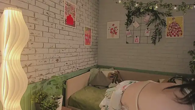 Snapshot of miraiakik chatting on 29, 3, 2026 miraiakik online show from 29, 3, 2026