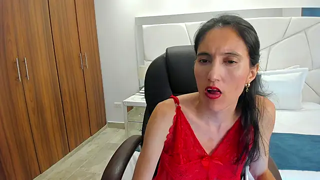 Snapshot of Shary_leon chatting on 14, 7, 2026 Shary leon online show from 14, 7, 2026