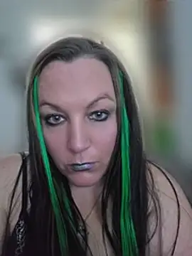 Queenemerald online show from 6, 7, 2026
