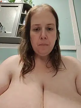 Snapshot of 023thickandjuicy07 chatting on 7, 6, 2026 023thickandjuicy07 online show from 7, 6, 2026