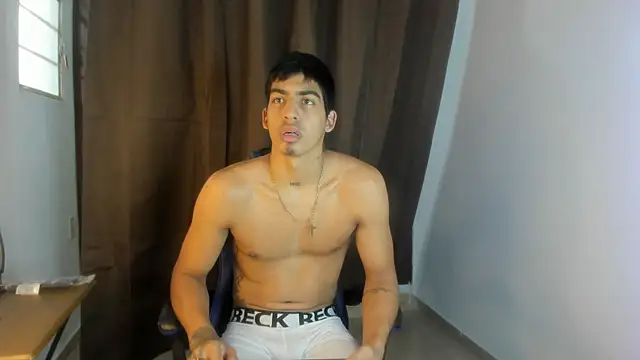 Milo LatinBoy online show from 13, 4, 2026