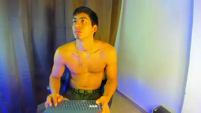 Milo LatinBoy online show from 14, 4, 2026