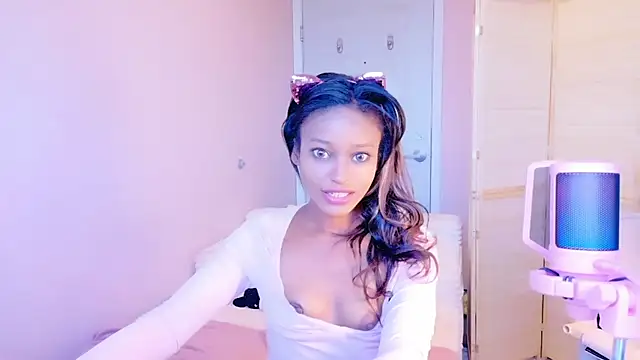 Snapshot of Amber_Fae chatting on 4, 4, 2026 Amber Fae online show from 4, 4, 2026
