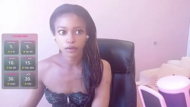 Snapshot of Amber_Fae chatting on 29, 4, 2026 Amber Fae online show from 29, 4, 2026