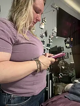 Snapshot of sweetkacibaby chatting on 21, 4, 2026 sweetkacibaby online show from 21, 4, 2026