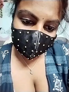 Snapshot of honeyflowerr chatting on 28, 3, 2026 honeyflowerr online show from 28, 3, 2026