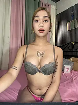 Snapshot of xElisParadisex chatting on 5, 6, 2026 xElisParadisex online show from 5, 6, 2026