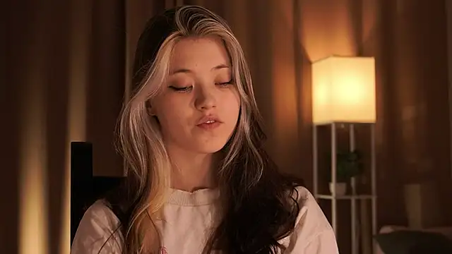 ShyAkemis online show from 12, 7, 2026