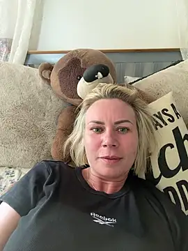 Snapshot of Milliethestylist chatting on 28, 4, 2026 Milliethestylist online show from 28, 4, 2026