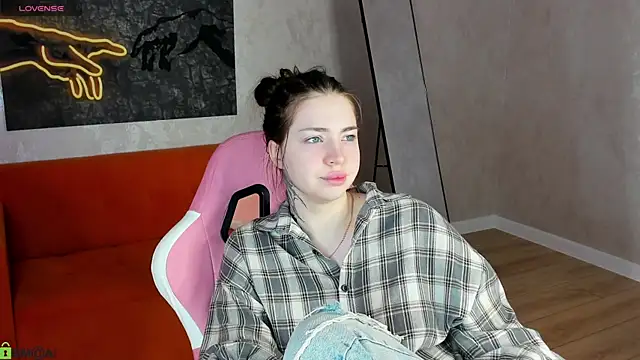honey cherrry online show from 9, 5, 2026