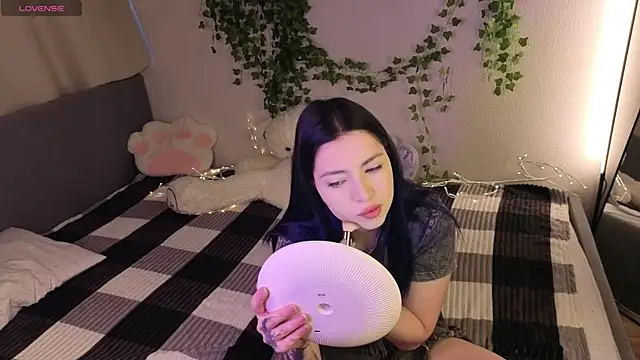 honey cherrry online show from 17, 6, 2026