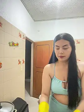 Snapshot of Cami_olarte chatting on 15, 5, 2026 Cami olarte online show from 15, 5, 2026