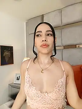 AmbarJenssen online show from 9, 4, 2026