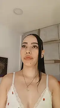 AmbarJenssen online show from 14, 4, 2026