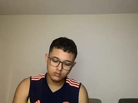 Snapshot of Chriis_18 chatting on 14, 4, 2026 Chriis 18 online show from 14, 4, 2026