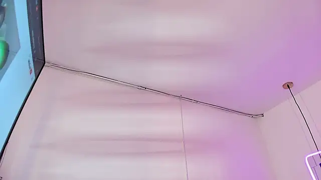 scarlett turner  online show from 1, 4, 2026