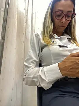 AlanaBrunetteX X online show from 2, 6, 2026