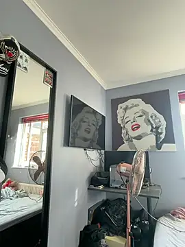 Snapshot of LolaSkyee chatting on 8, 7, 2026 LolaSkyee online show from 8, 7, 2026