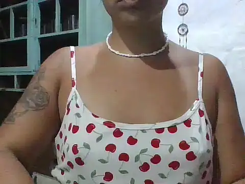Snapshot of paula2412 chatting on 26, 3, 2026 paula2412 online show from 26, 3, 2026