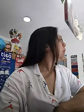 Snapshot of Violeta--7 chatting on 12, 6, 2026 Violeta--7 online show from 12, 6, 2026