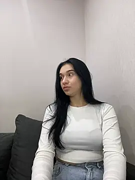 Snapshot of camila_beautiful chatting on 14, 4, 2026 camila beautiful online show from 14, 4, 2026