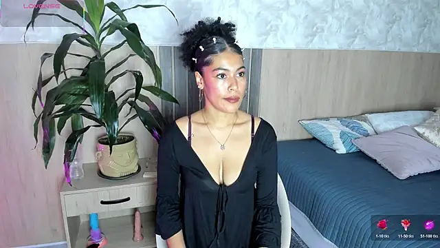 baddie delaylaa online show from 4, 4, 2026