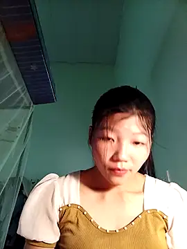 Snapshot of -Quyny- chatting on 28, 3, 2026 -Quyny- online show from 28, 3, 2026