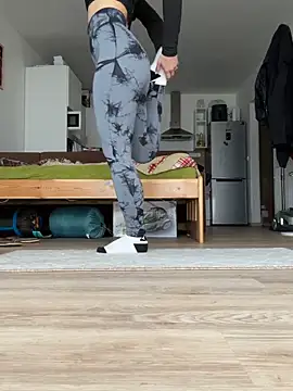 Snapshot of SexyDina_0 chatting on 28, 4, 2026 SexyDina 0 online show from 28, 4, 2026