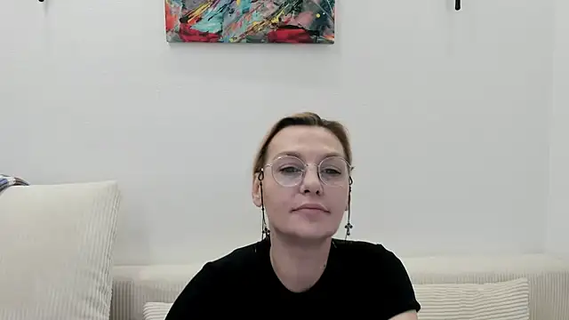 Snapshot of OeigesMik chatting on 30, 3, 2026 OeigesMik online show from 30, 3, 2026