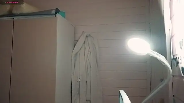 Snapshot of elegant_pleasure chatting on 1, 4, 2026 elegant pleasure online show from 1, 4, 2026