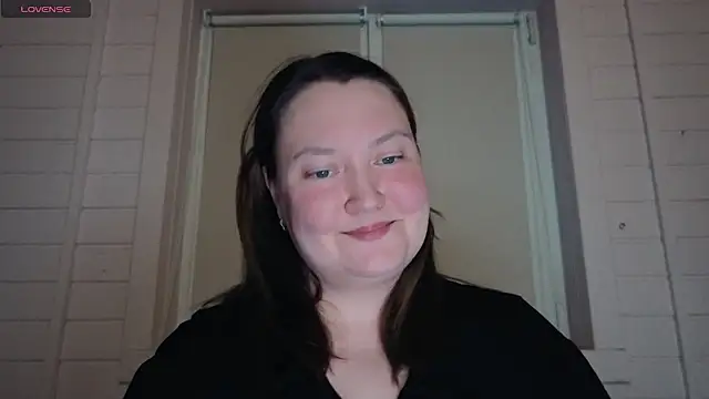 Snapshot of elegant_pleasure chatting on 3, 4, 2026 elegant pleasure online show from 3, 4, 2026