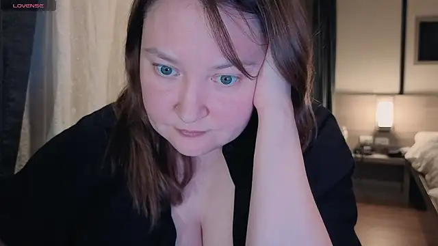 Snapshot of elegant_pleasure chatting on 13, 4, 2026 elegant pleasure online show from 13, 4, 2026