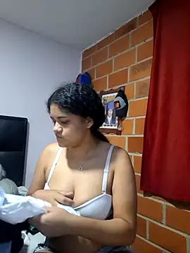 Snapshot of Ciela_xxx chatting on 15, 4, 2026 Ciela xxx online show from 15, 4, 2026