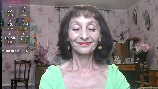 Snapshot of Shooting-Star- chatting on 18, 6, 2026 Shooting-Star- online show from 18, 6, 2026