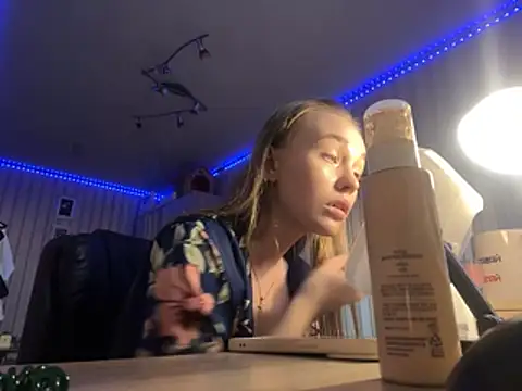 melissashineeee online show from 3, 4, 2026