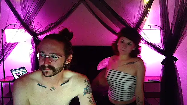 Rose n Hippie online show from 28, 3, 2026