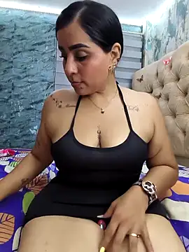 Snapshot of val_eria chatting on 1, 4, 2026 val eria online show from 1, 4, 2026