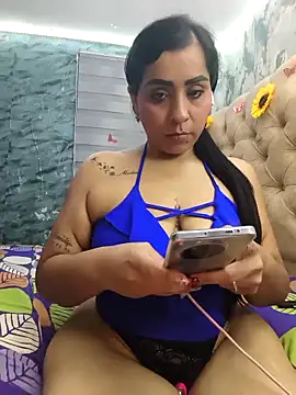 Snapshot of val_eria chatting on 1, 5, 2026 val eria online show from 1, 5, 2026